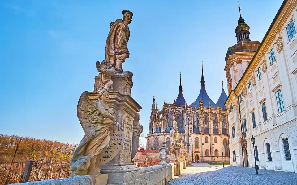 Stone monument and historic buildings in Kutná Hora